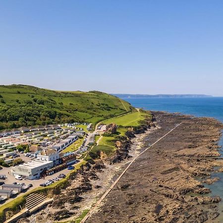 'Hartland Caravan' With Sea Views บิดีฟอร์ด ภายนอก รูปภาพ