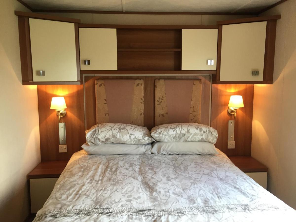 'Hartland Caravan' With Sea Views บิดีฟอร์ด ภายนอก รูปภาพ