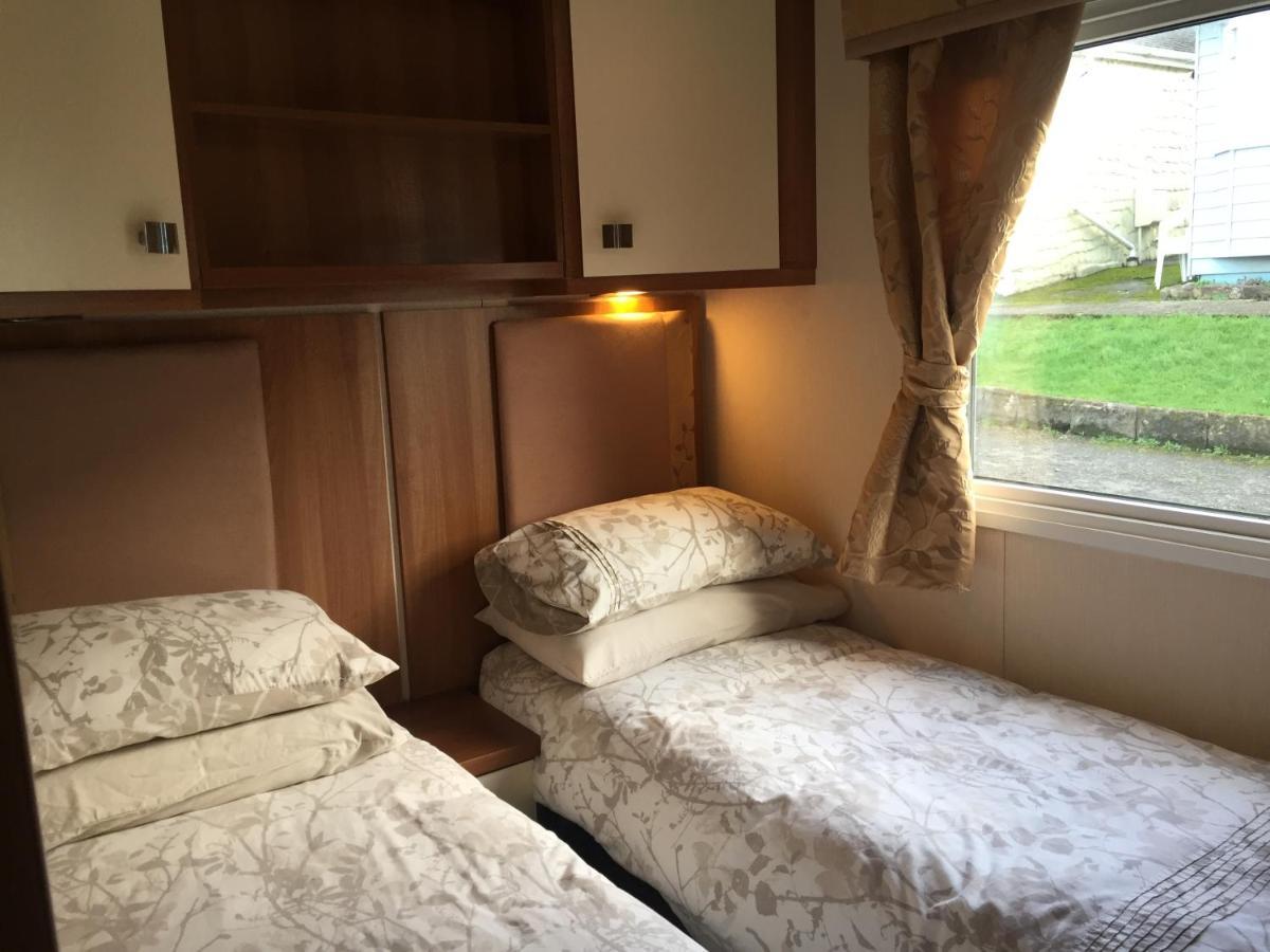 'Hartland Caravan' With Sea Views บิดีฟอร์ด ภายนอก รูปภาพ